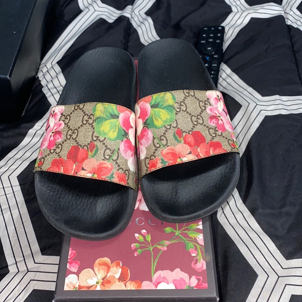 Gucci slides
